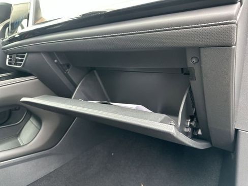 New 2026 Volkswagen Atlas SE image 34