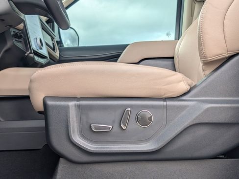 Certified 2024 Ford Expedition Limited image 13