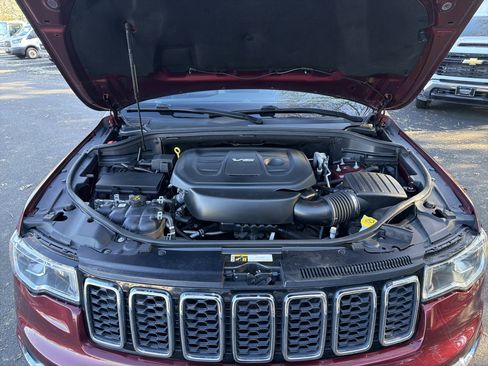 Used 2019 Jeep Grand Cherokee Limited image 34