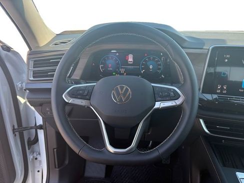 New 2026 Volkswagen Atlas SE image 12