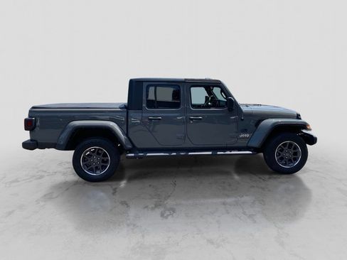 Used 2022 Jeep Gladiator Overland w/ Popular Equipment Package AWD/4WD image 11