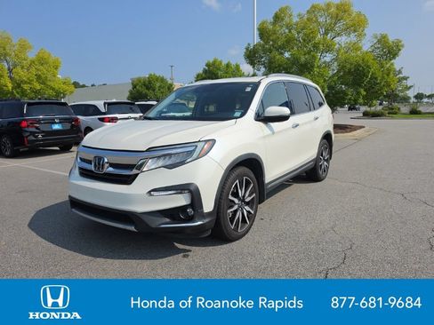 Used 2019 Honda Pilot Touring image 1