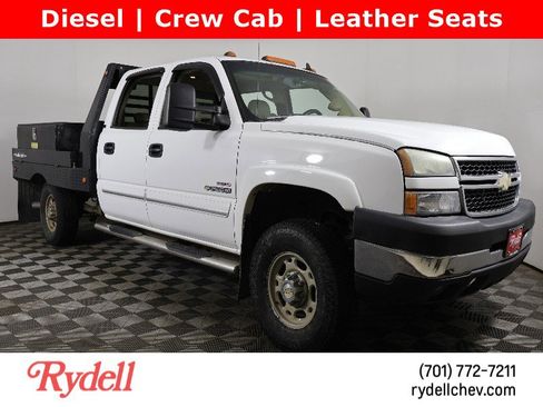 Used 2006 Chevrolet Silverado 2500 W/T image 1