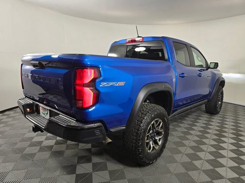 Used 2024 Chevrolet Colorado ZR2 w/ Technology Package AWD/4WD image 7