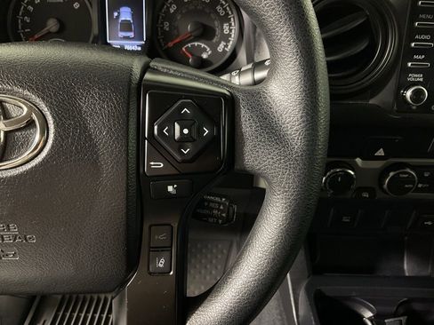 Used 2022 Toyota Tacoma SR AWD/4WD image 25