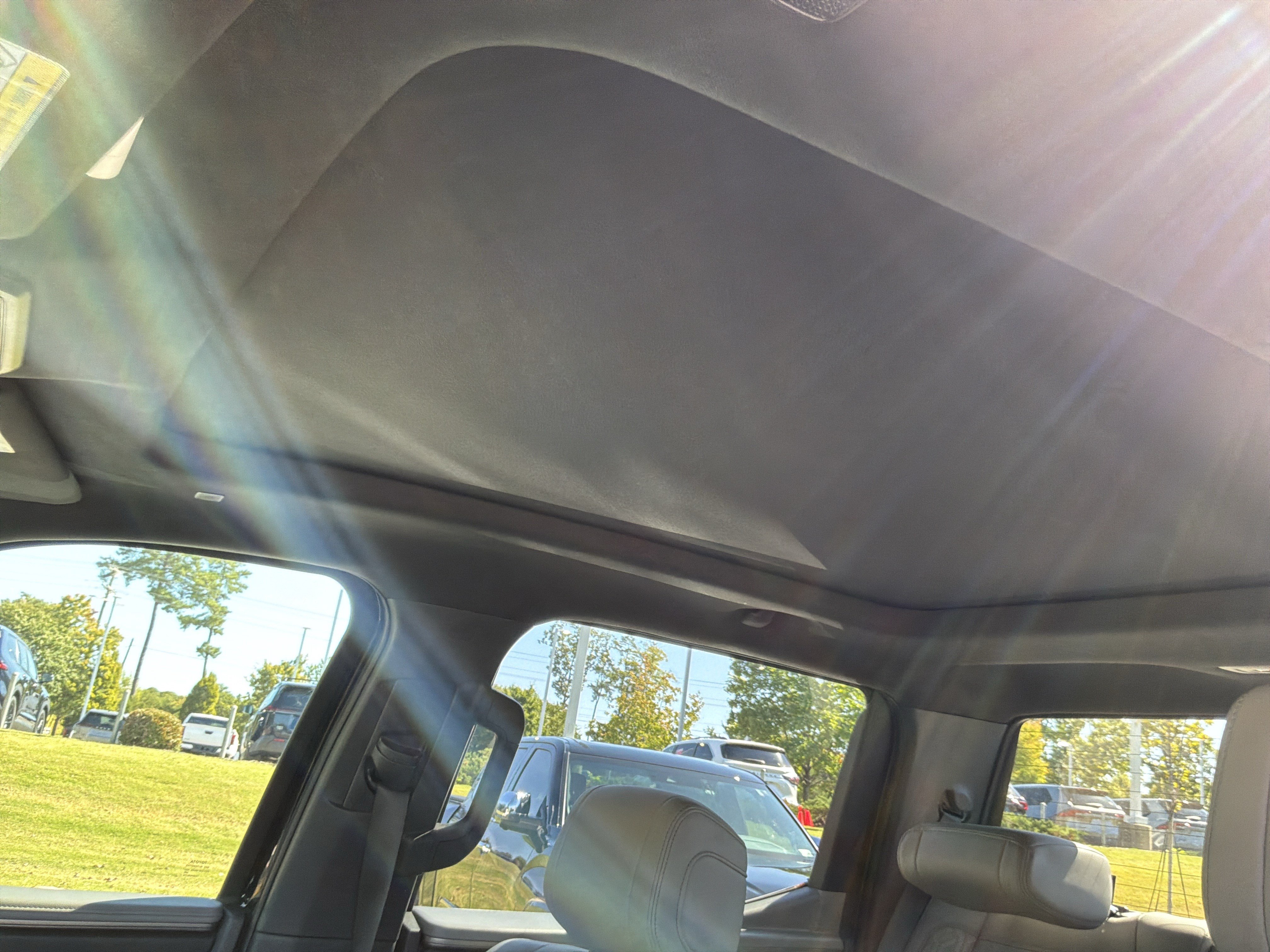 Used 2025 Toyota Tundra Limited AWD/4WD image 28