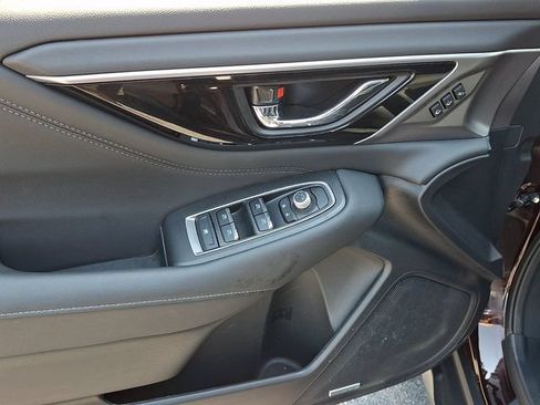 Used 2025 Subaru Outback Limited AWD/4WD image 13