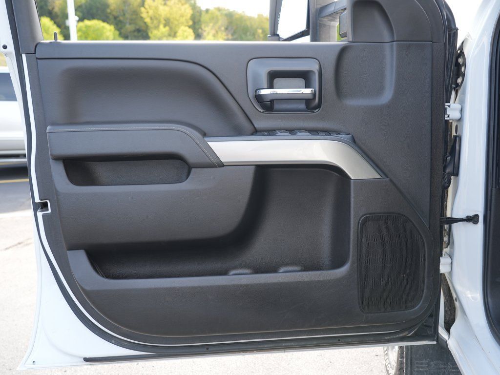 Used 2018 Chevrolet Silverado 2500 LT AWD/4WD image 14