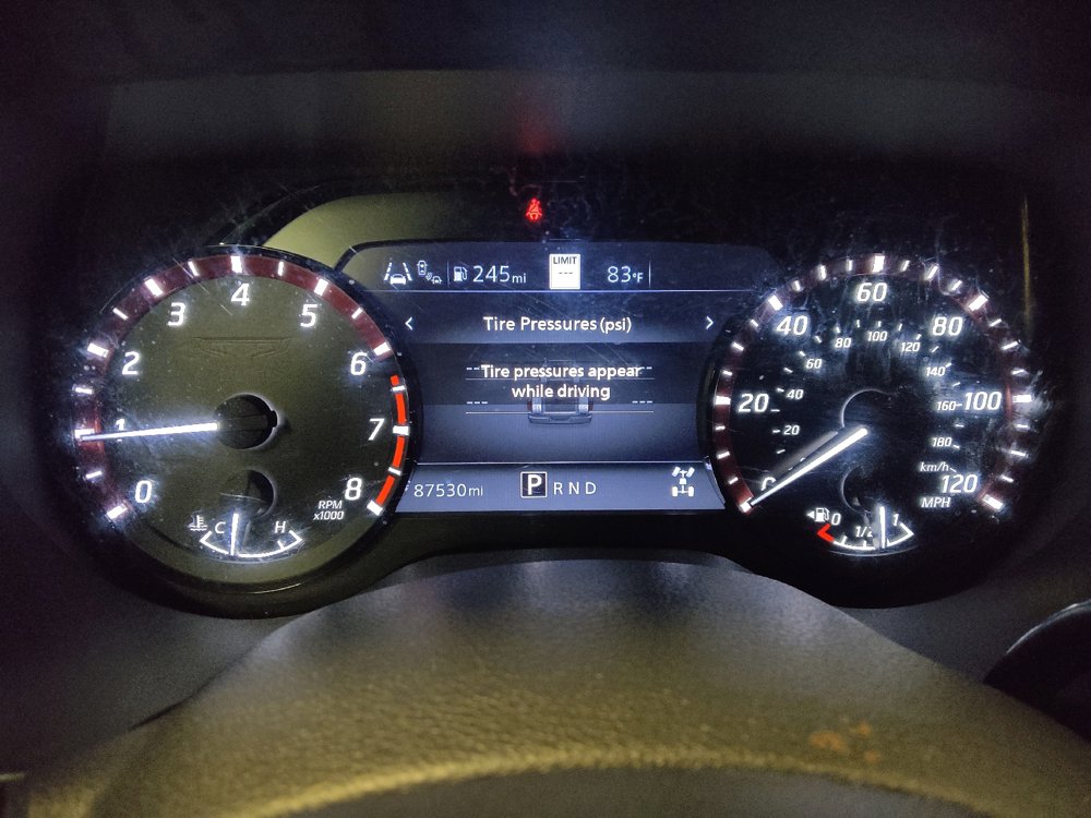 Used 2021 Nissan Titan PRO-4X w/ Pro-4x Convenience Package AWD/4WD image 23