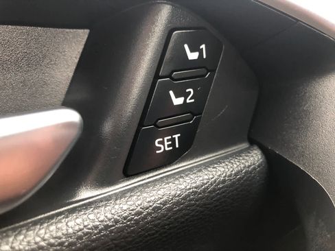 Certified 2020 Toyota RAV4 Limited image 22