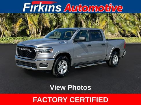 Used 2025 RAM 1500 Big Horn AWD/4WD image 1