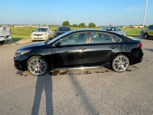 Used 2023 Kia Forte GT w/ GT2 Package FWD image 4