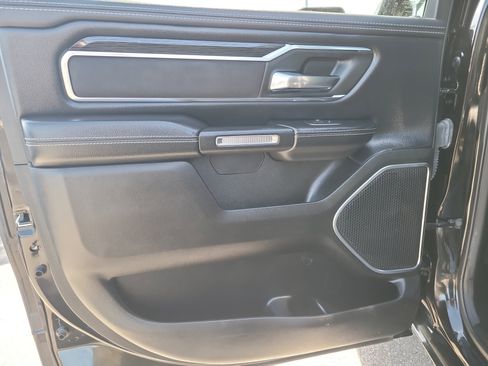 Used 2024 RAM 1500 Laramie AWD/4WD image 11