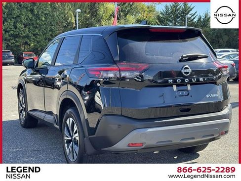 Certified 2023 Nissan Rogue SV image 7