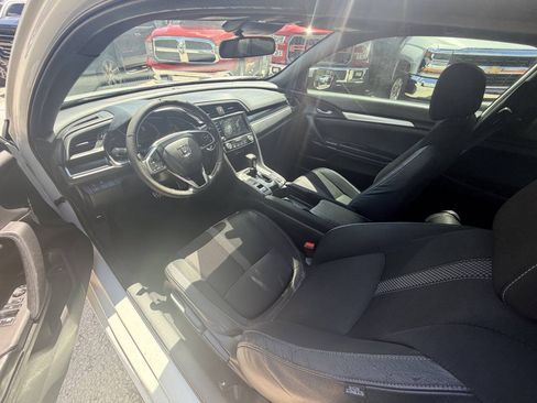 Used 2019 Honda Civic Sport image 10