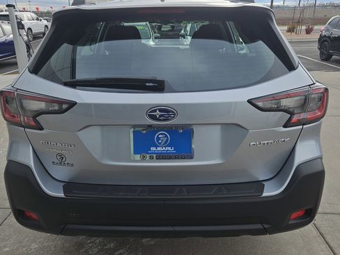 Used 2025 Subaru Outback image 6