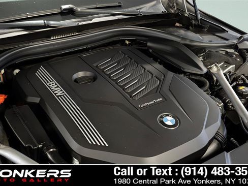 Used 2020 BMW 740i w/ M Sport Package RWD image 36