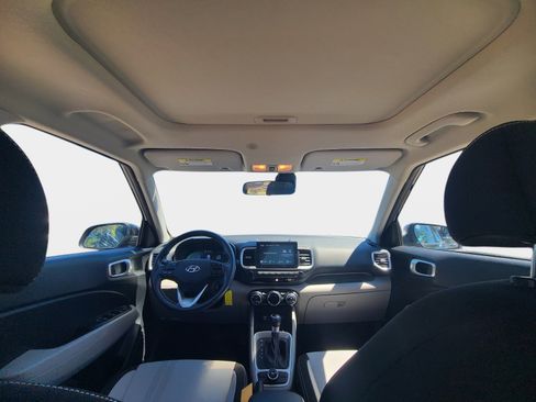 Certified 2023 Hyundai Venue SEL image 8