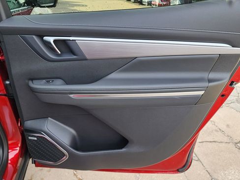 New 2026 Buick Enclave Preferred w/ Power Package AWD/4WD image 43