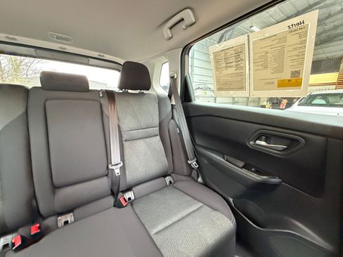 Used 2025 Nissan Rogue SV AWD/4WD image 38