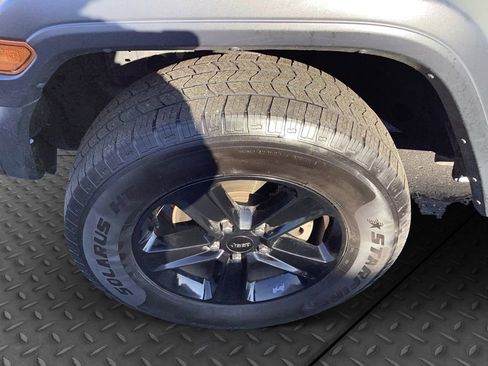 Used 2020 Jeep Wrangler Unlimited Sport image 28