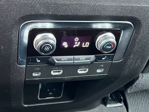 Certified 2021 GMC Yukon XL Denali AWD/4WD image 40