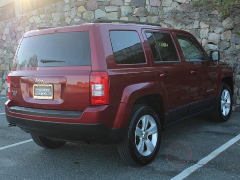Used 2011 Jeep Patriot Sport w/ PWR Value Group AWD/4WD image 9