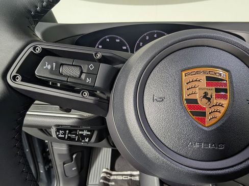 New 2026 Porsche Cayenne image 38