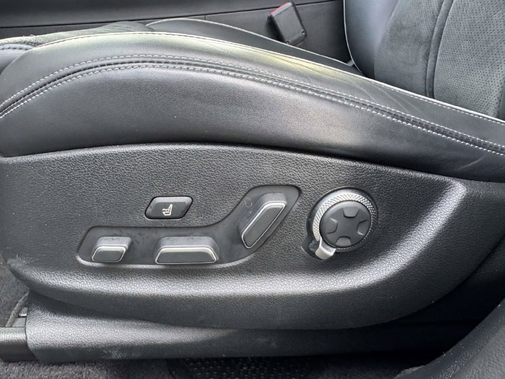 Certified 2022 Genesis GV70 3.5T Sport w/ Sport Prestige Package AWD/4WD image 16