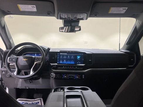 Certified 2025 Chevrolet Silverado 2500 LT w/ Convenience Package image 19