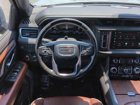 Used 2024 GMC Yukon Denali Ultimate AWD/4WD image 14