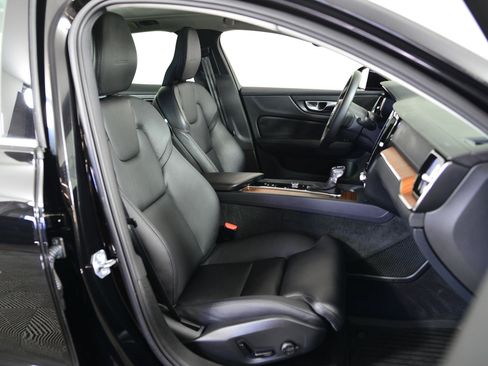 Used 2019 Volvo S60 T6 Inscription image 20