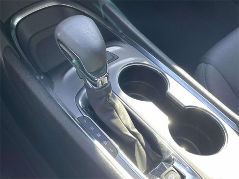 Used 2024 Chevrolet Malibu LT image 30