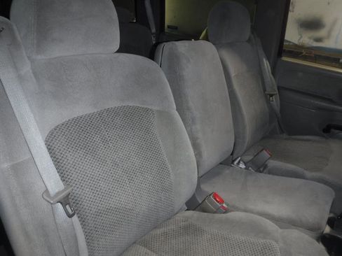 Used 2002 Chevrolet Silverado 1500 LS w/ Off-Road Skid Plate Pkg image 12