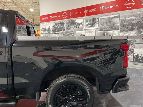 Certified 2025 Chevrolet Silverado 1500 High Country w/ Midnight Edition AWD/4WD image 13