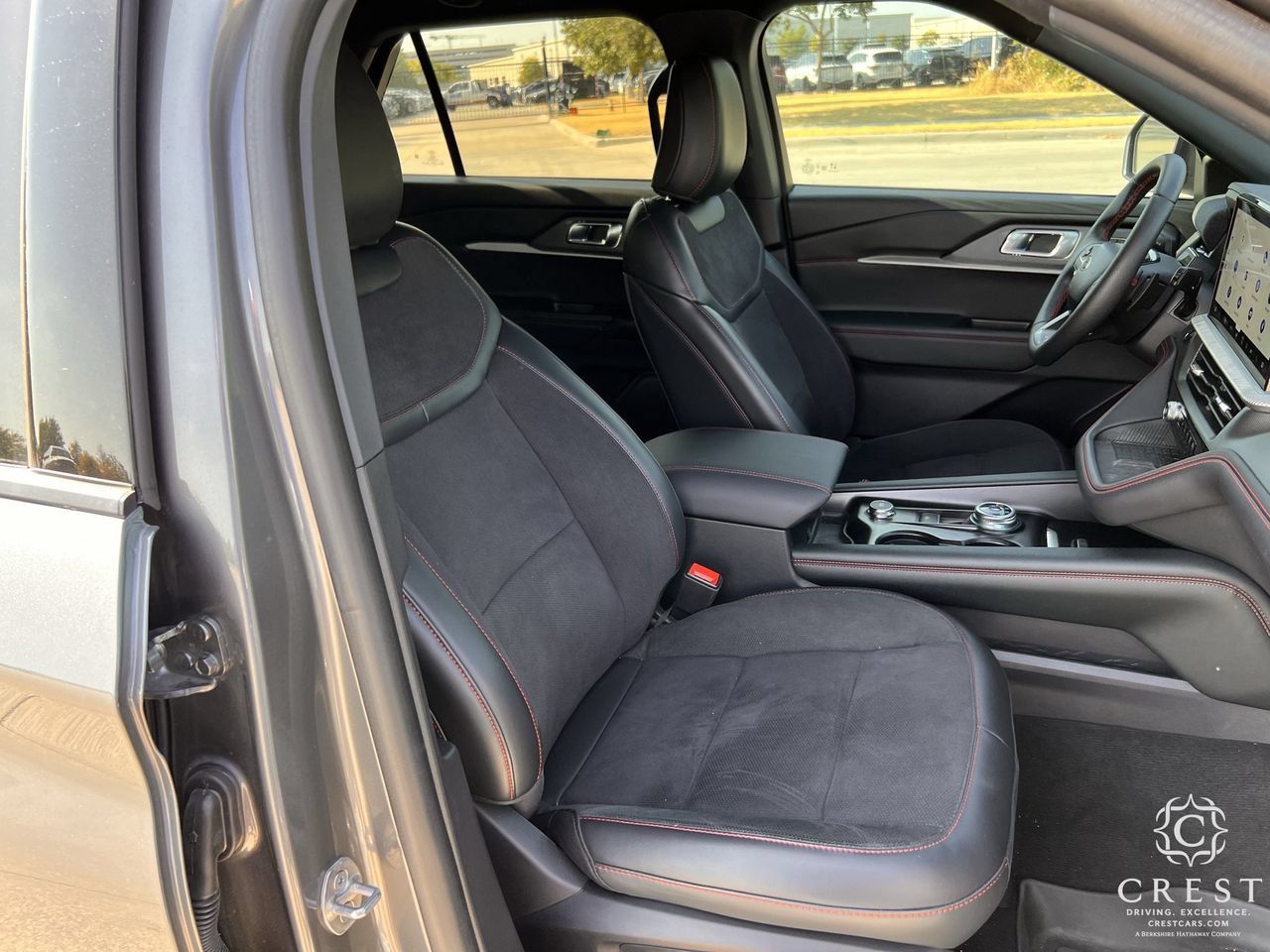Used 2025 Ford Explorer ST AWD/4WD image 22