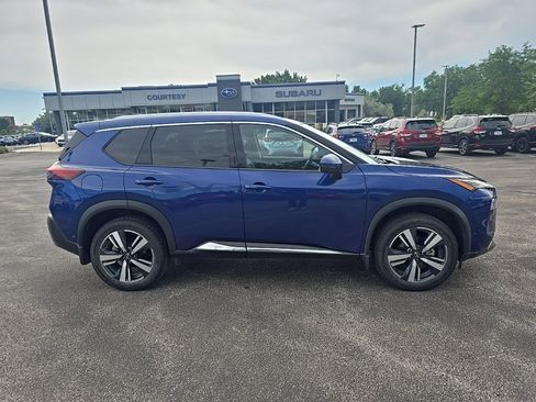 Used 2022 Nissan Rogue SL w/ SL Premium Package image 1