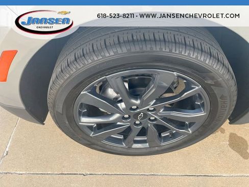 Used 2024 Chevrolet Equinox RS FWD image 32