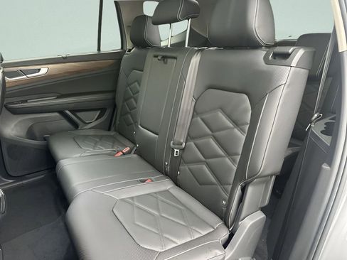 New 2026 Volkswagen Atlas SE image 23