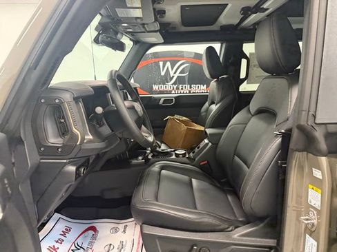 New 2025 Ford Bronco Badlands image 10