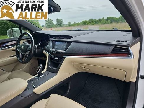 Used 2019 Cadillac XT5 Luxury AWD/4WD image 29