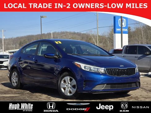 Used 2017 Kia Forte LX image 1