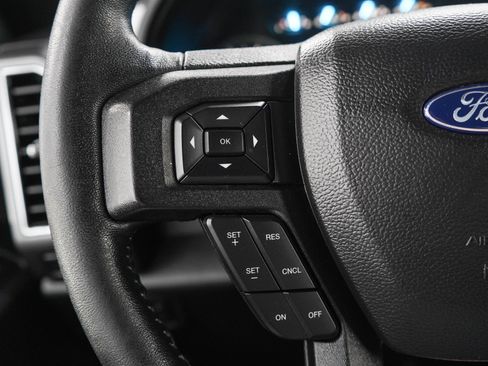 Used 2019 Ford F150 XLT w/ Equipment Group 302A Luxury AWD/4WD image 24