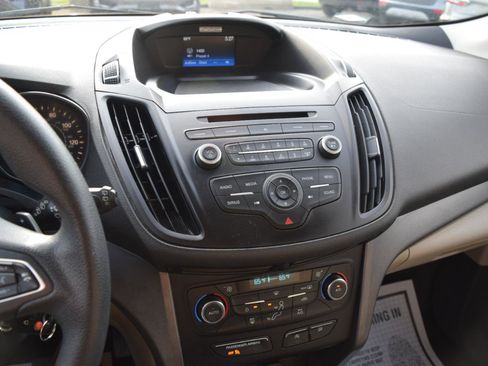 Used 2017 Ford Escape SE image 21