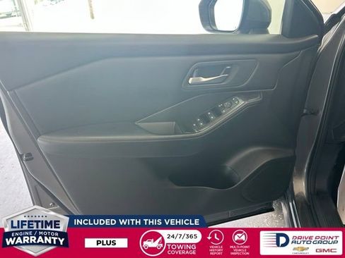 Used 2024 Nissan Rogue SV AWD/4WD image 12