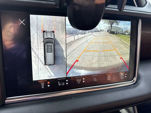 Used 2023 GMC Yukon XL Denali Ultimate image 21