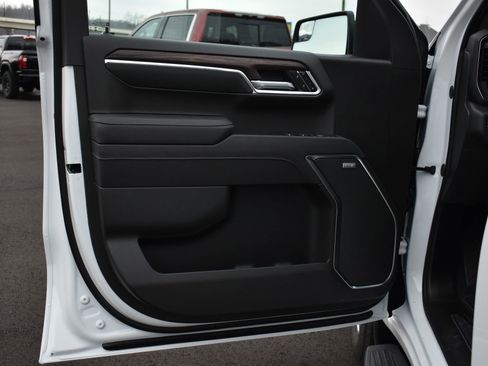 New 2026 GMC Sierra 1500 SLT w/ SLT Premium Package image 10