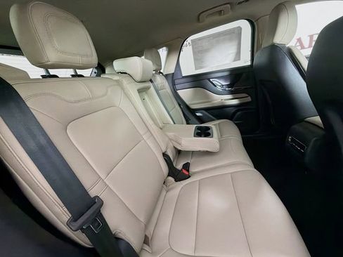 New 2026 Lincoln Corsair Premiere FWD image 27