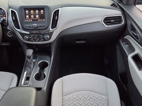 Used 2024 Chevrolet Equinox LS w/ Driver Confidence II Package FWD image 16