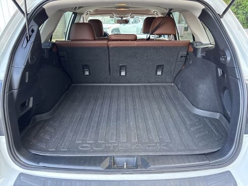 Used 2017 Subaru Outback 2.5i Touring AWD/4WD image 31